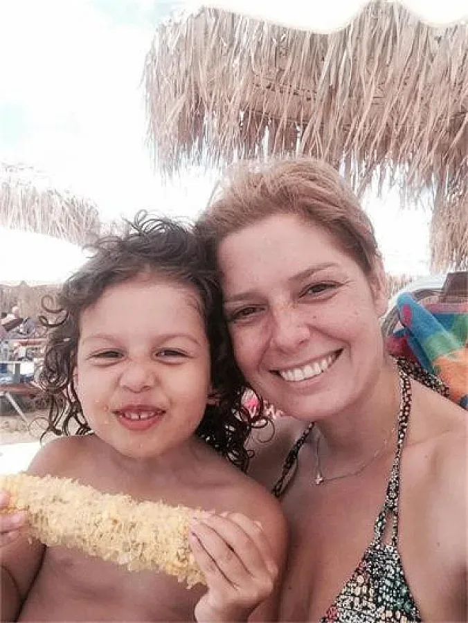 Ласкин на море с три жени