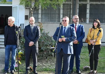 Голяма радост за пенсионерите! Вдигат се важни за тях помощи