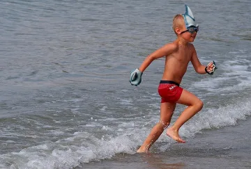 Морето на Офицерския плаж е чисто