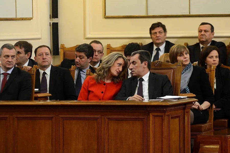 Бюджетът може да забави оставката на кабинета