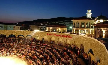 Етно-класика през август на морето