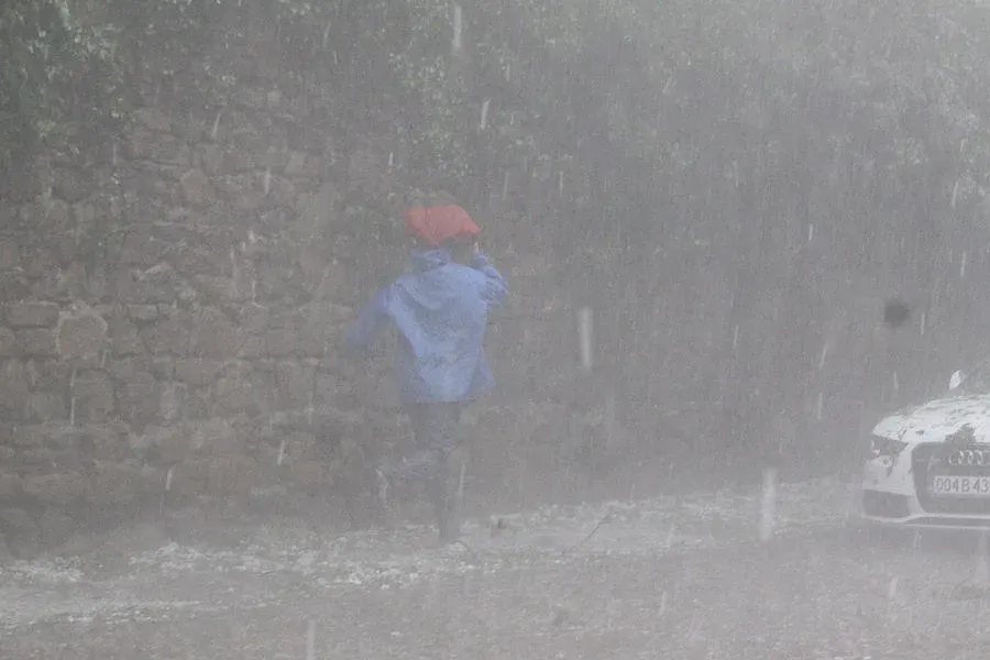 Опасност от гръмотевични бури в 7 области на страната