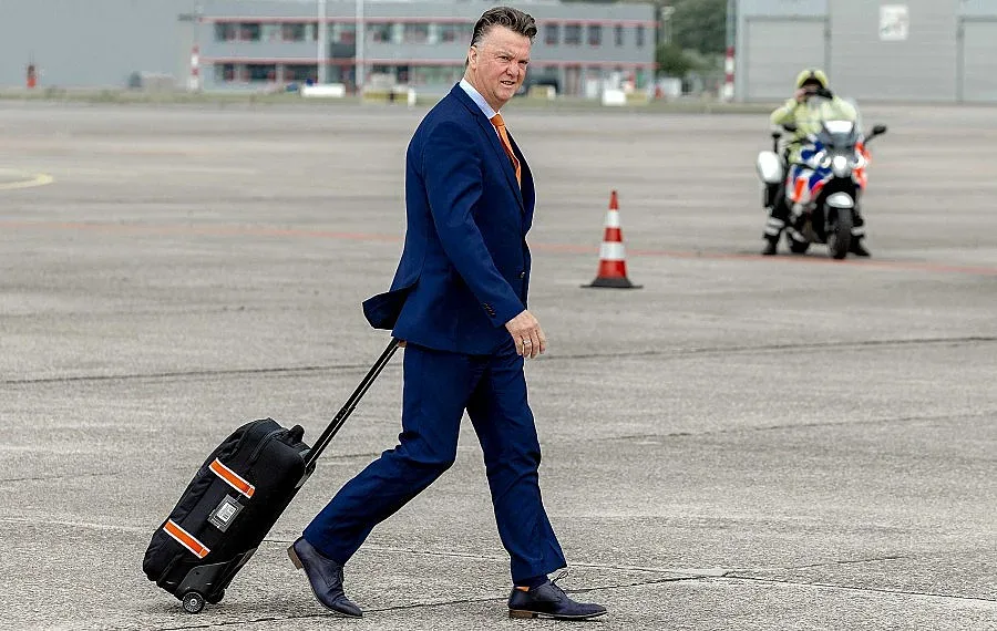 Луис Ван Гаал кацна в Манчестър и пое юздите