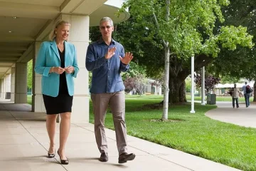 Apple и IBM в безпрецедентно сътрудничество