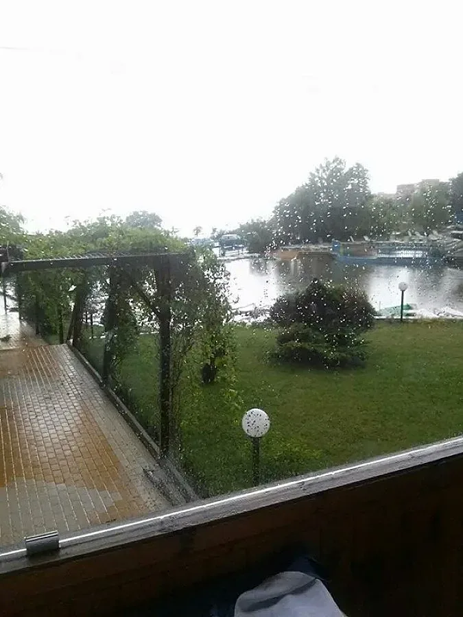 И БЧК се отзова на призивите за помощ в Приморско