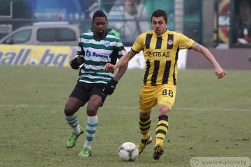 Сърмов официално напусна Ботев Пд