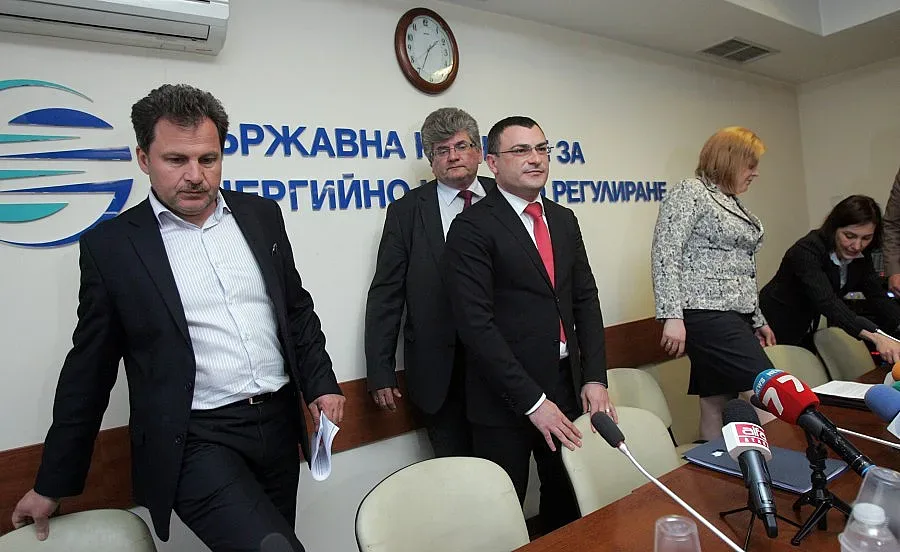 ДКЕВР обсъжда новите условия на EVN