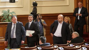 Прогноза: Без дами на балотажа в БСП