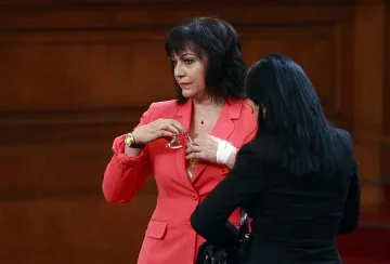 И Корнелия Нинова влезе в битката за БСП