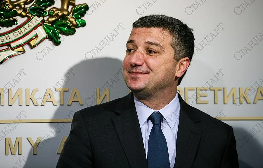 Стойнев чисти БСП от фирми на съпартийци