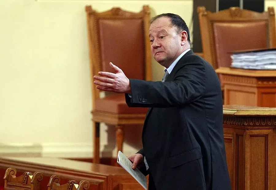 Миков: Прекалено стриктно спазвахме независимостта на ЦБ