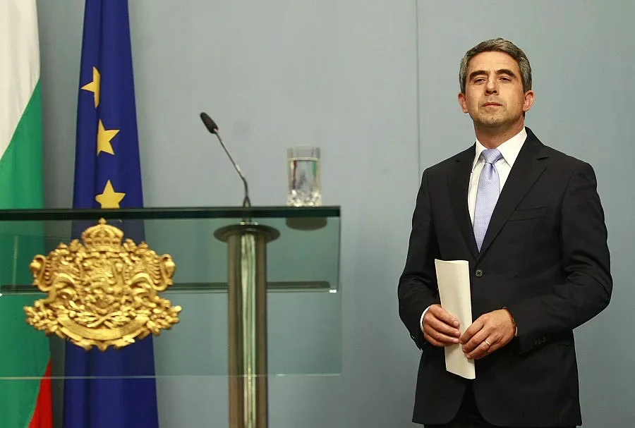 Президентът свиква консултации за финансовото състояние на държавата