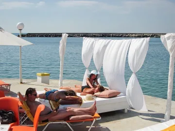 Eвтино море още седмица