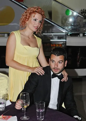 Иван и Ирина под венчило