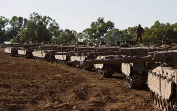 Жертвите в Газа достигнаха 100