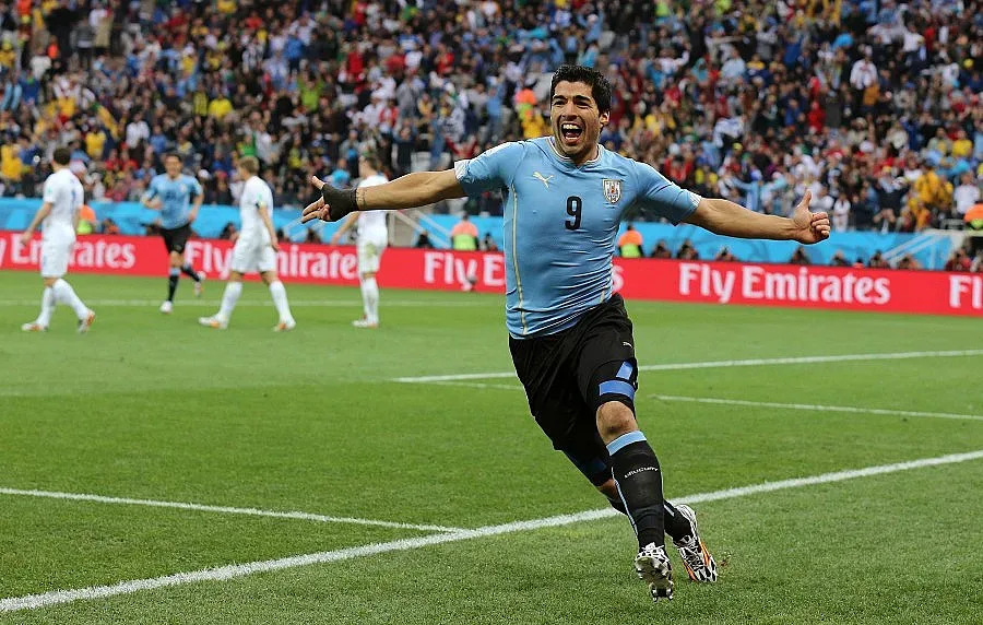 Ливърпул и Барселона подписаха за Суарес