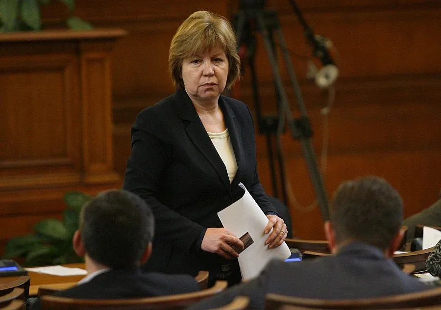 Бъчварова: Отговорността за фонд „Земеделие" е на Греков