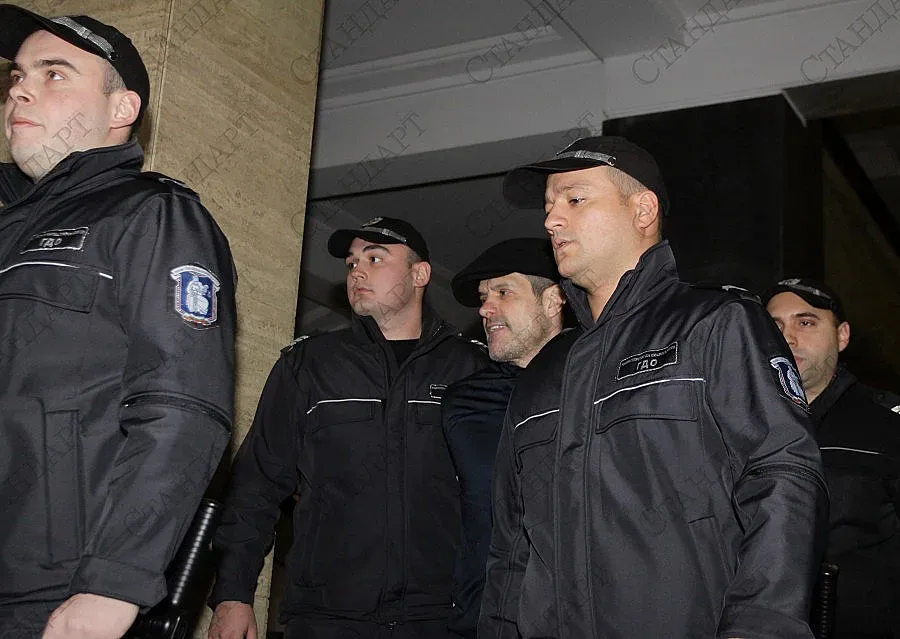 Оправдаха Брендо за пране на пари