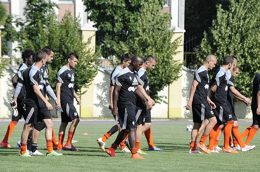 Бурята отложи реванша на Литекс срещу Верис