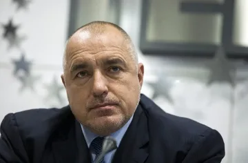 Бойко сменя областни шефове преди изборите