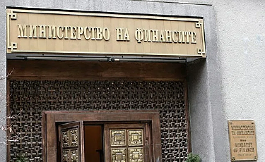 30 млн. са похарчени без обществени поръчки