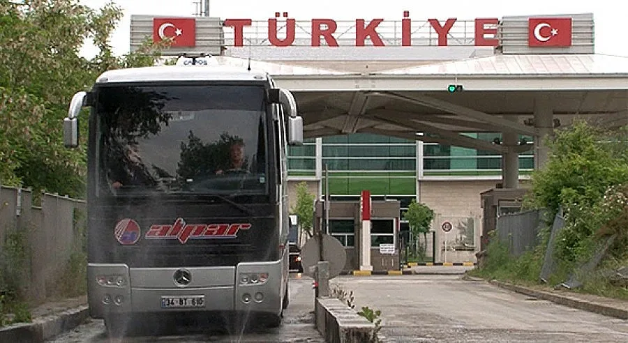 Турският бизнес заобикаля България заради„Златния гьол"