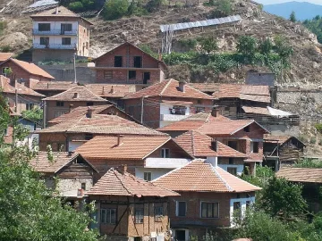 100 нови къщи вдигнаха гурбетчии в Долно Осеново