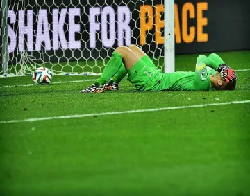 Аржентина се класира на финал срещу Германия с дузпи