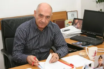 Здравната каса работи като пералня за пари