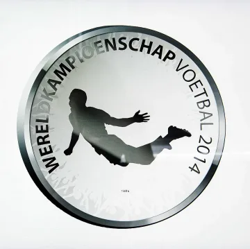 Ван Перси под въпрос за Аржентина 