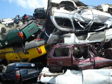 Банскалия продаде за скрап чужда кола