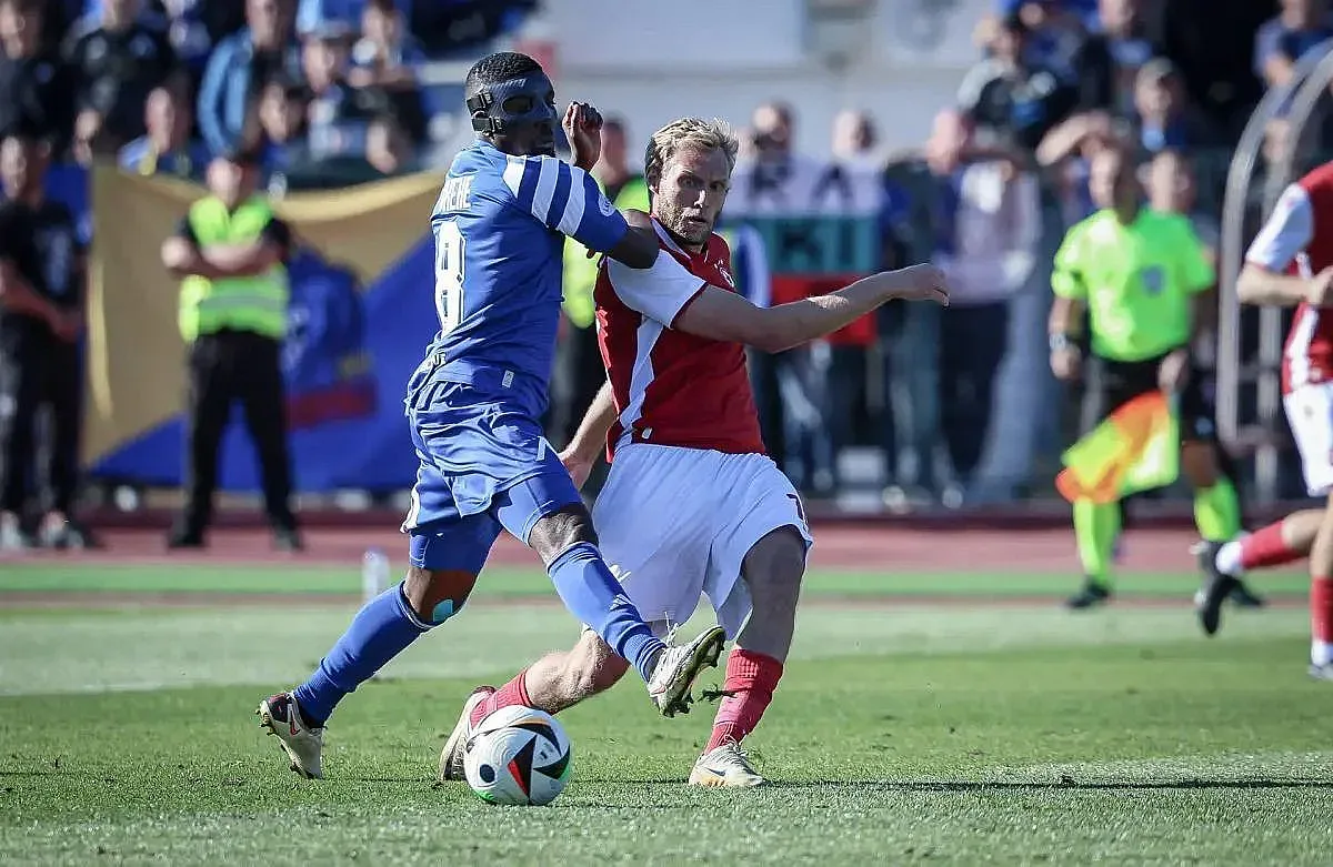 Левски скочи остро срещу глобата, закани се да съди футболния съюз