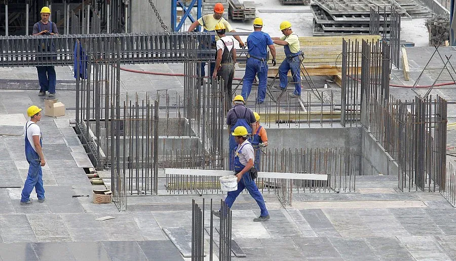 Затвориха фабрика в жилищен район