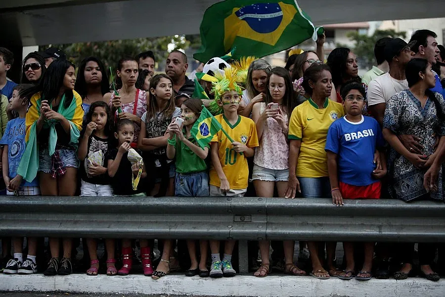 Любима фирма на ФИФА изгърмя за "черна борса"