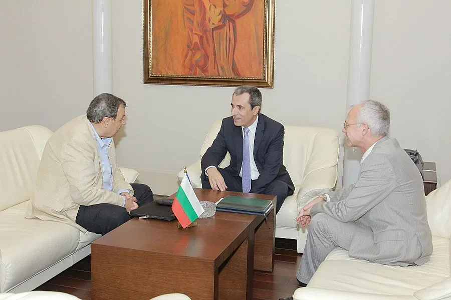 Орешарски: Основните параметри не са влошени спрямо миналата година