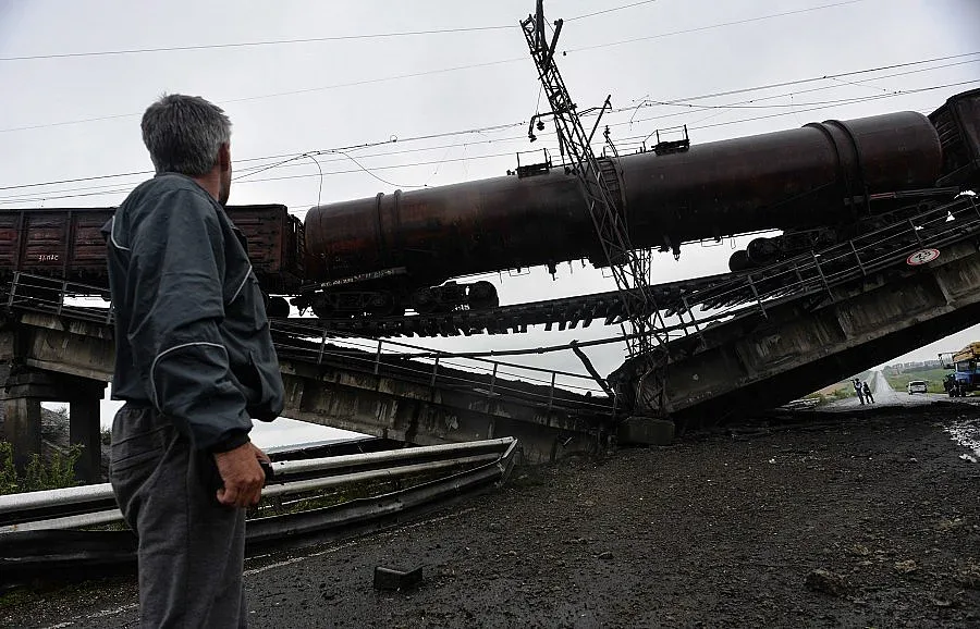 Киев готви обсада на Донецк (ОБЗОР)