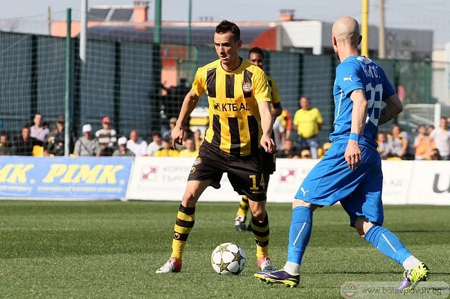 Веско Минев напусна Ботев Пд