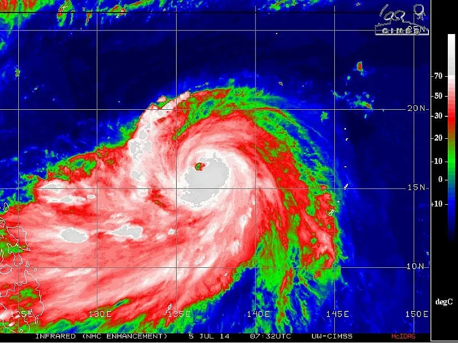Япония с предупреждение за най-висока степен на тайфуна Неогури