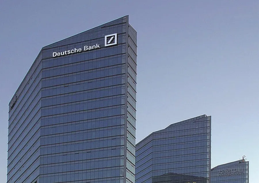 САЩ може да удари UniCredit и Deutsche Bank