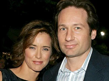 Дейвид Духовни се върна при жена си