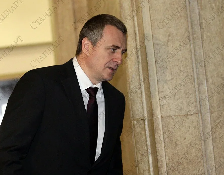 МВР с предупреждения за банковата паника