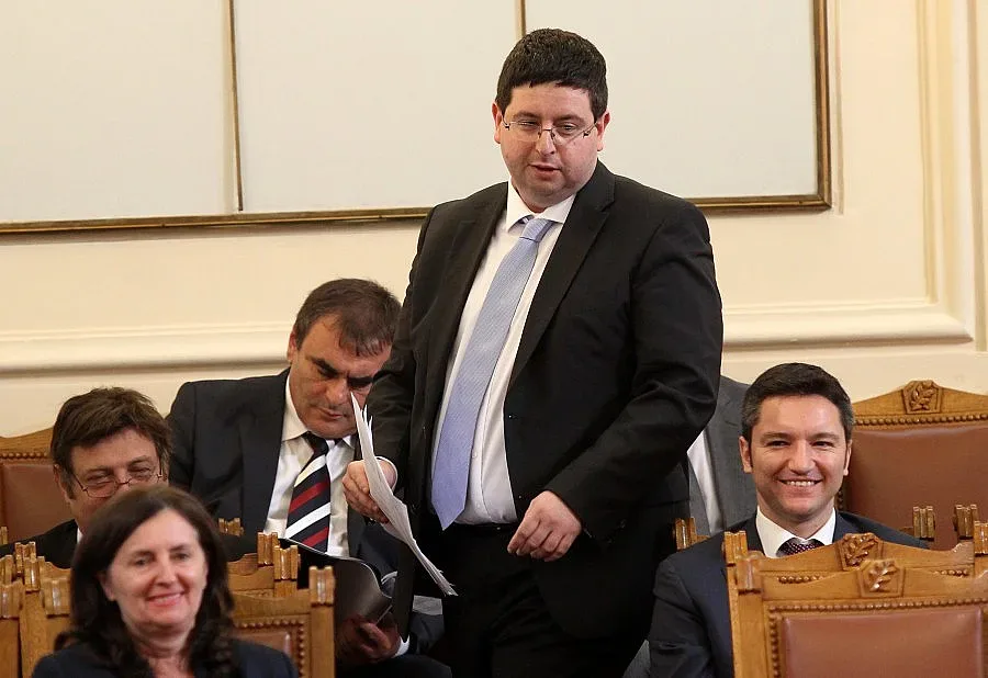 Чобанов: Няма да има нов външен дълг през 2014 г.