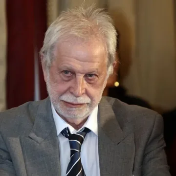 Хари Харалампиев: ДС ме изключи от университета