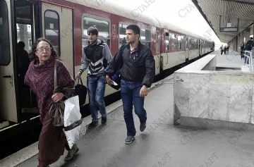 Ремонти спряха влаковете в седем железопътни участъка