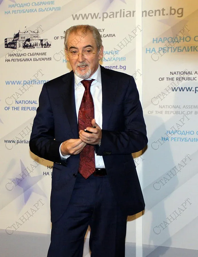 ДПС иска консултации за програма на НС до края на мандата