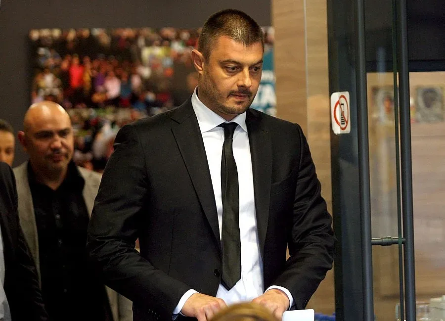 Бареков иска 20 млн. евро от Брюксел за "Аспарухово"