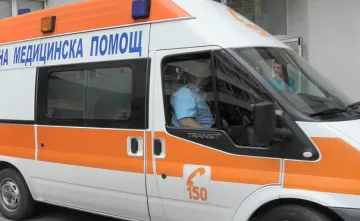 Деца се удариха зад волана на кола и АТВ