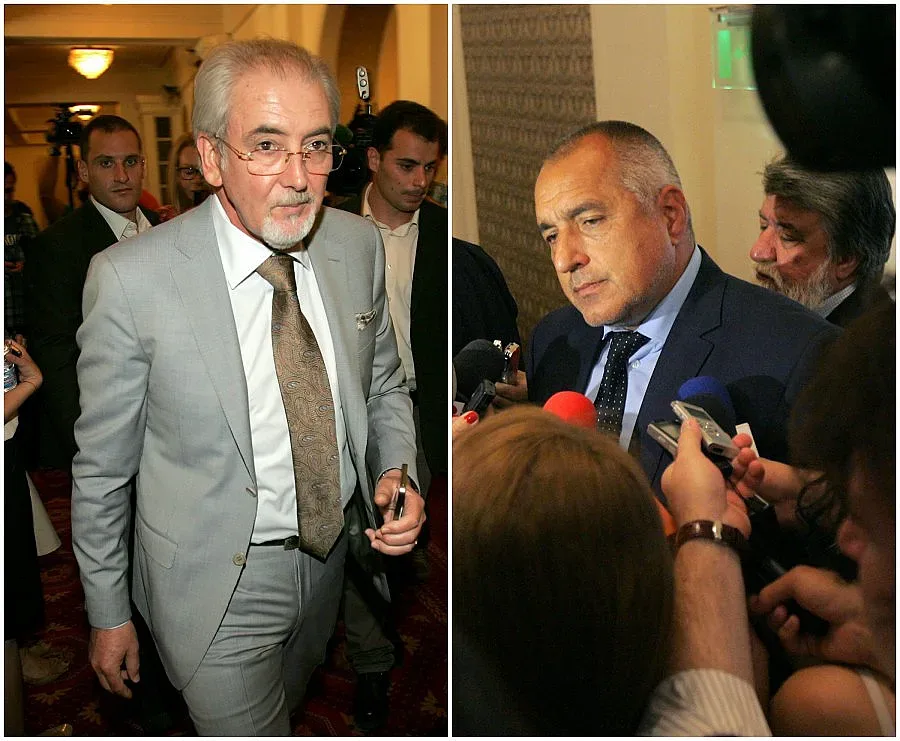 Втори ден спорят кой спаси банките