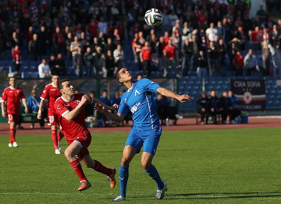 Обрат, Бадема остава в ЦСКА