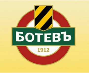 Кмет теши "Ботев", общината удря рамо